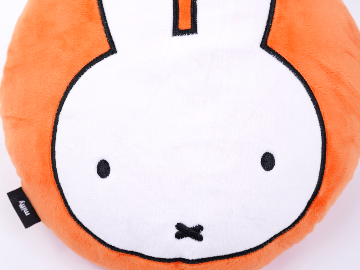 ミッフィークッション刺繍
