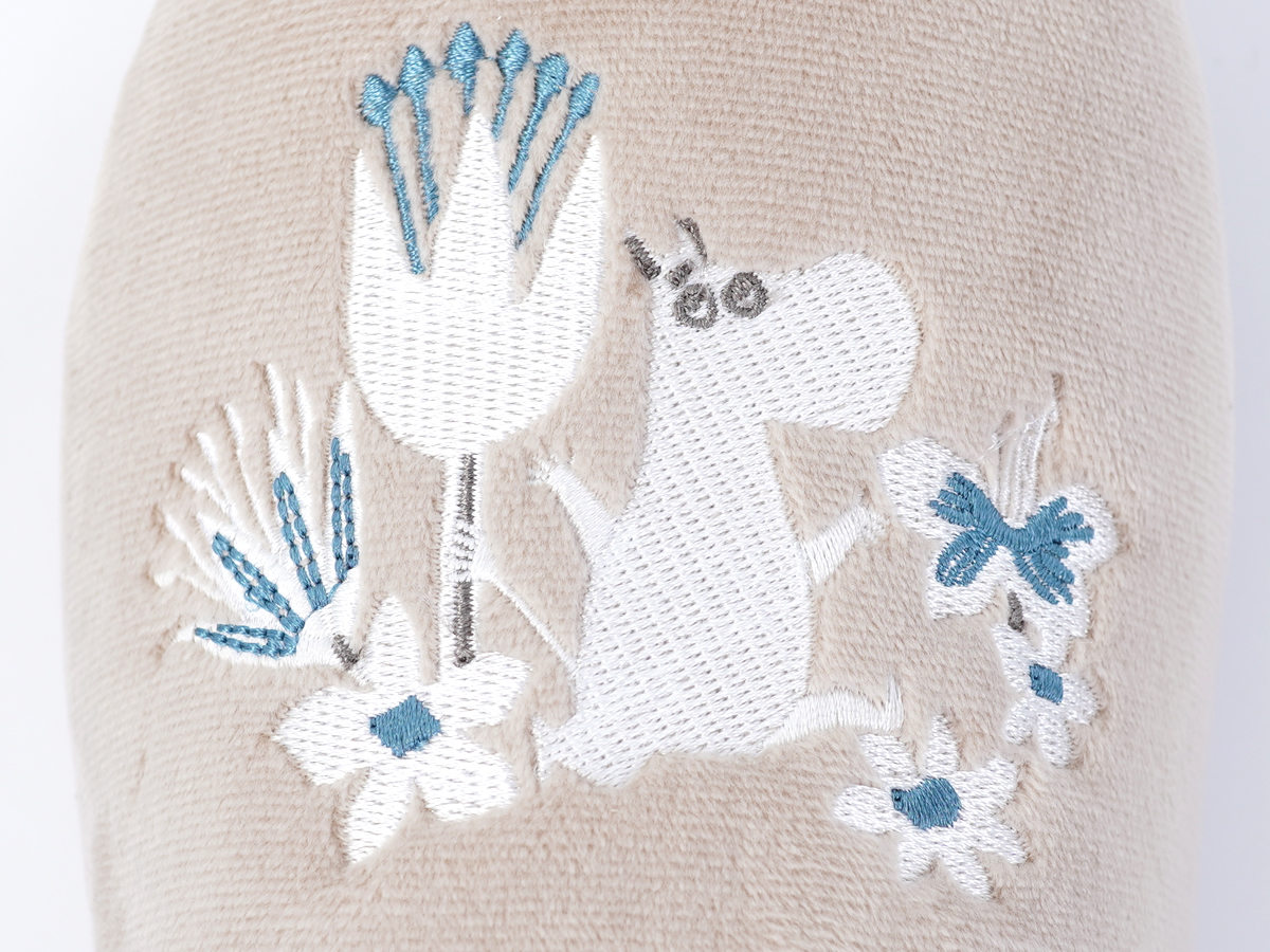 ムーミンのスリッパ刺繍