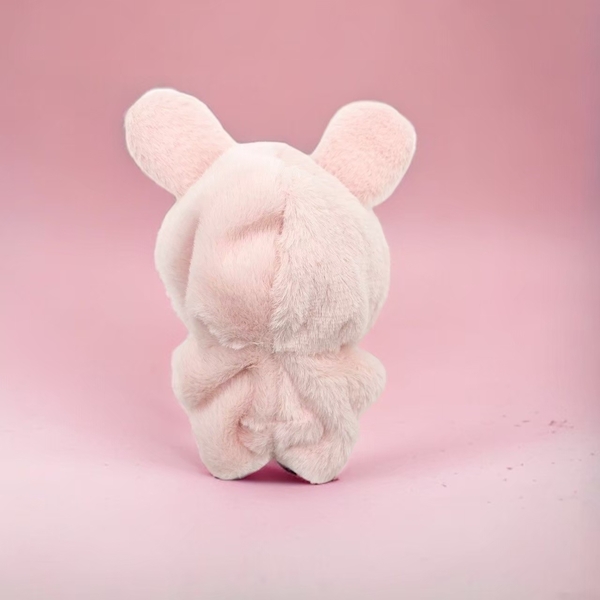 うさぎ（きぐるみ）後ろ