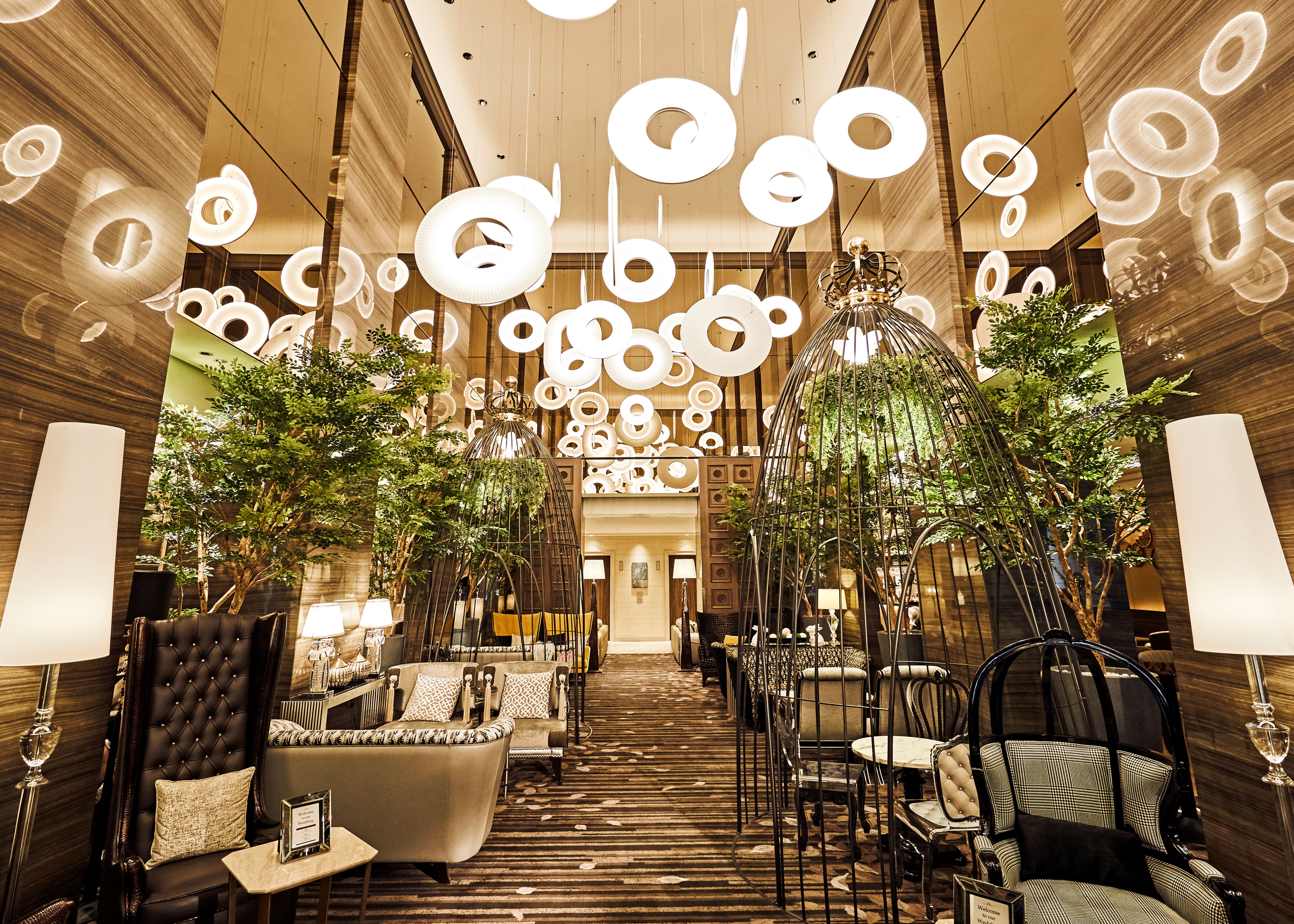 Cafe&Dining ZelKovA店内