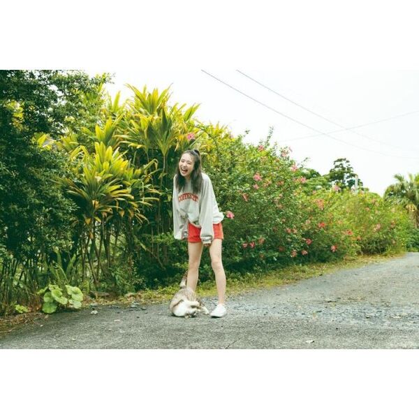意外性 櫻坂46小林由依2nd写真集 通販｜セブンネット
