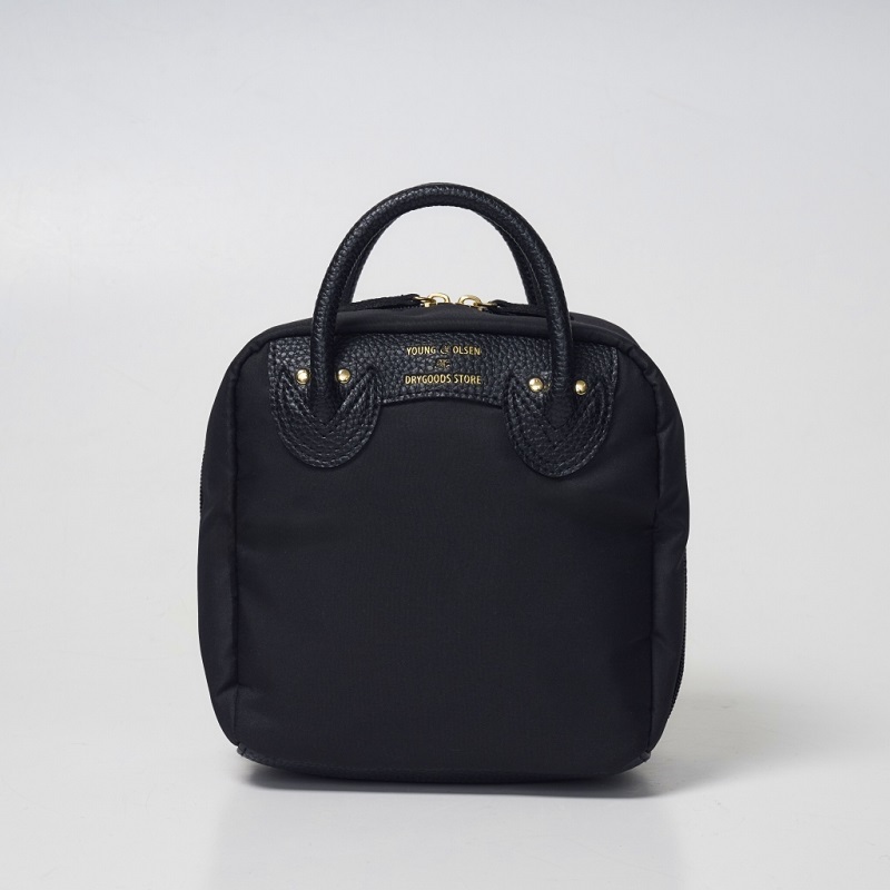 YOUNG & OLSEN The DRYGOODS STORE POUCH BOOK（セブン