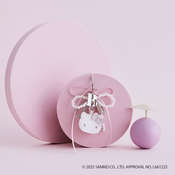 HELLO KITTY × BRILMY いつでもササッとお直しできる ミラー付き