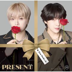 Double Ace／PRESENT（Double　Aceジャケット盤）（セブンネット限定特典：缶バッジ（メンバー別　全2種の中からランダムで1個））