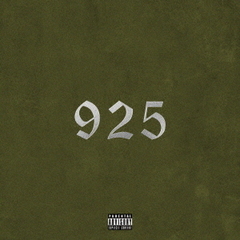 925