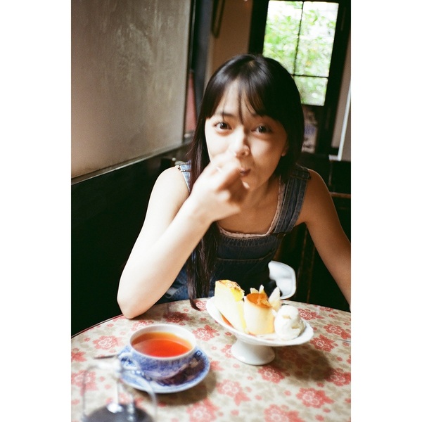 アンジュルム 上國料萌衣 写真集『 kamiko 』【セブンネット限定