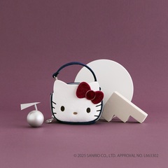HELLO KITTY × BRILMY リップが縦に収納できる ズボラに優しいミニコスメポーチ BOOK  VELOUR HELLO KITTY ver.  SPECIAL PACKAGE（セブン‐イレブン／セブンネット限定パッケージ）
