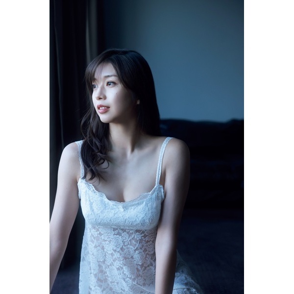 モーニング娘。'26 牧野真莉愛 写真集『blooming MARIA25』【セブン