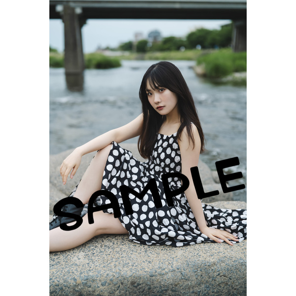 坂倉花 1st写真集【セブンネット限定特典：ブロマイド 1枚付き】 通販