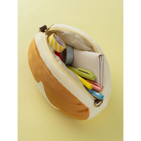 北海道チーズ蒸しケーキ ほんものみたいなふわふわポーチBOOK (宝島社