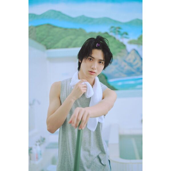 石川志泉 1st写真集（仮）【セブンネット限定：直筆サイン本】 通販