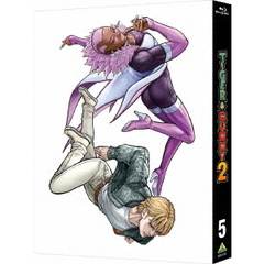 TIGER & BUNNY 2 5 ＜特装限定版＞＜メーカー5?8連動購入特典、法人共通全巻購入特典対象商品＞（Ｂｌｕ?ｒａｙ）