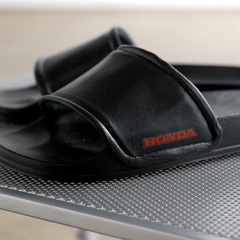 Honda x rerer シートカバーサンダル BLACK （合成皮革）サイズ：42（26cm～27cm）【販路限定商品】
