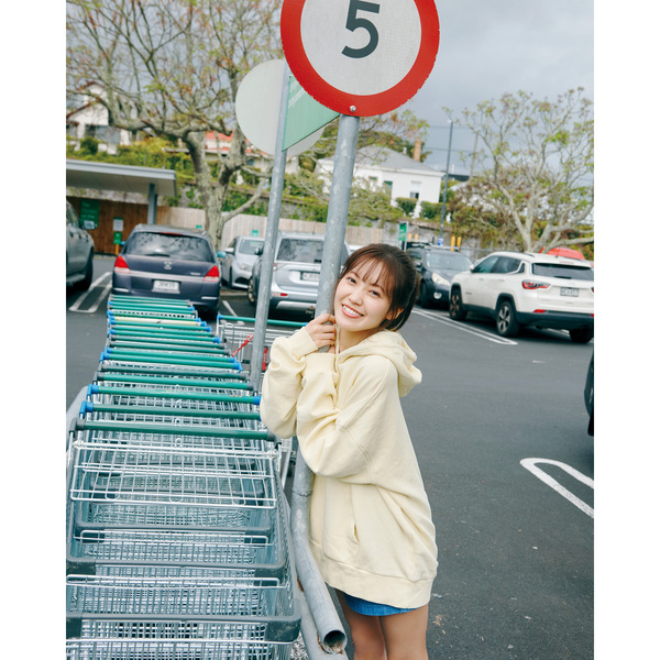 櫻坂46 松田里奈1st写真集『まつりの時間』【セブンネット限定特典