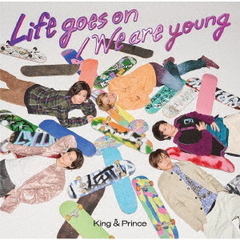 King & Prince／Life goes on / We are young（通常盤 初回プレス限定)／CD）（外付特典：スマホハンドストラップ）