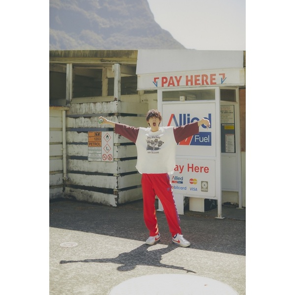 【新品・未開封／直筆サイン本】佐野勇斗 写真集〈Here, Now!〉 佐野勇斗写真集「Here, Now!」 | SDP