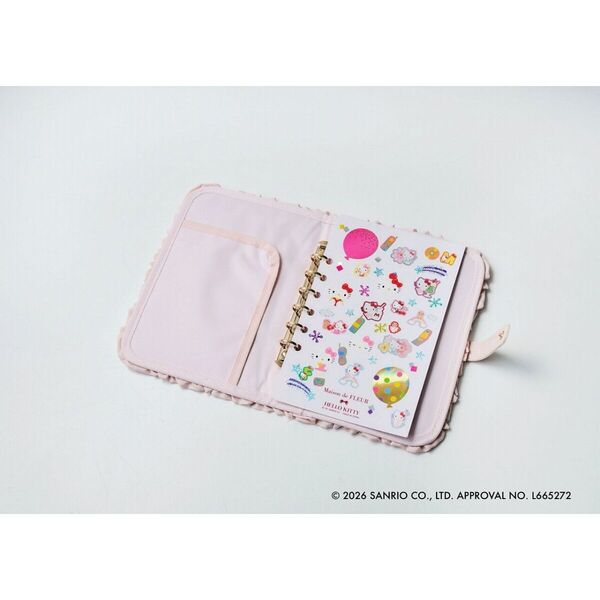 Maison de FLEUR×HELLO KITTY いちごマルチケースBOOK PINK (宝島社