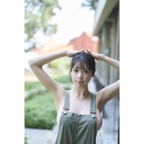 七瀬なな 1s t写真集 ｢みつめて。」【セブンネット限定特典：生写真 1