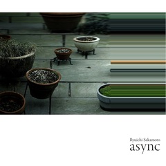 坂本龍一／async（CD）（旧譜キャンペーン特典：commmonsロゴステッカー付き）