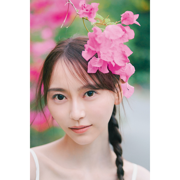乃木坂46 弓木奈於1st写真集 『天使だったのか』【通常カバーver