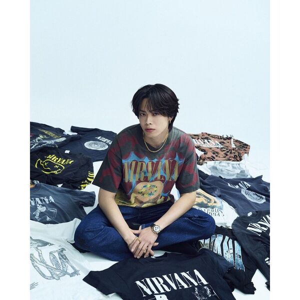 美品★レア★コムドットやまと着用★ M★MIDNIGHT MOVER Tシャツ 美品☆レア☆コムドットやまと着用☆ M☆MIDNIGHT MOVER Tシャツ