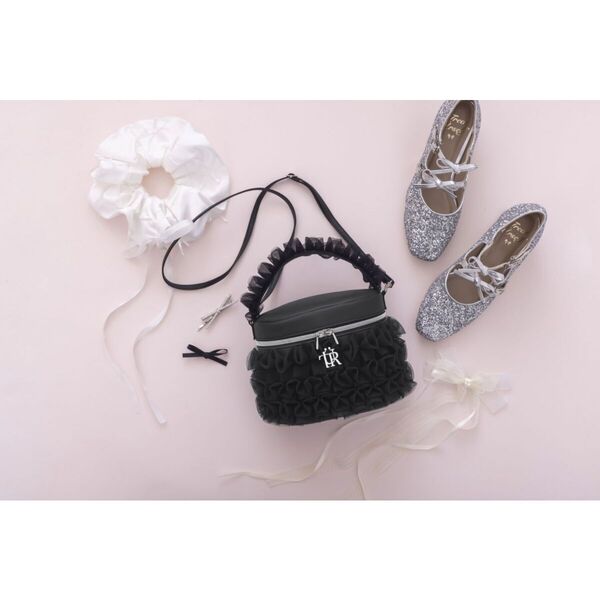 Treat Uerself Tulle Vanity Bag Book Black (宝島社ブランドムック