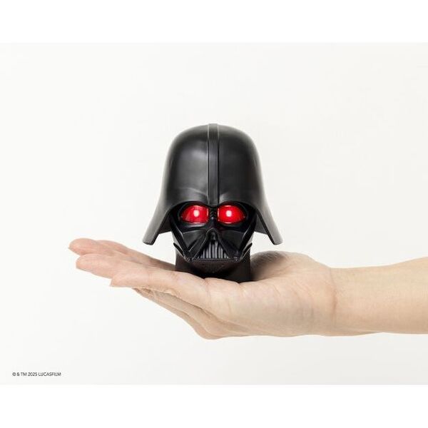 ダース・ベイダーの呼吸音とライトセーバーの効果音付き! STAR WARS