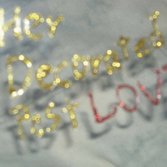 Her　Decorated　Post　Love