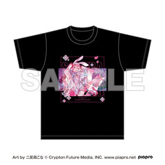 「桜ミク×Shibuya Sakura Stage」 フルカラーTシャツ Art by 二反田こな（2026年10月以降発売予定）