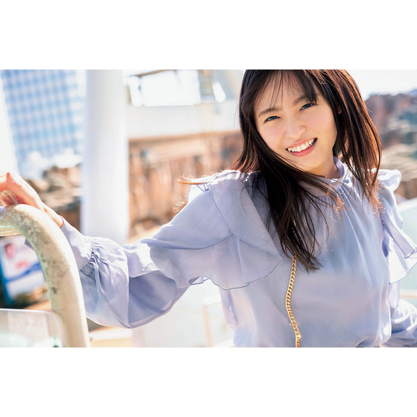 2次入荷＞乃木坂46 遠藤さくら1st写真集 可憐【通常表紙ver.】【セブン