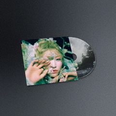 XG／AWE（初回盤 Solo ver. (MAYA)／CD）