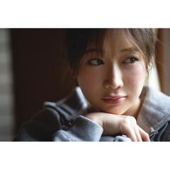 新海まき1st写真集　刻に咲く