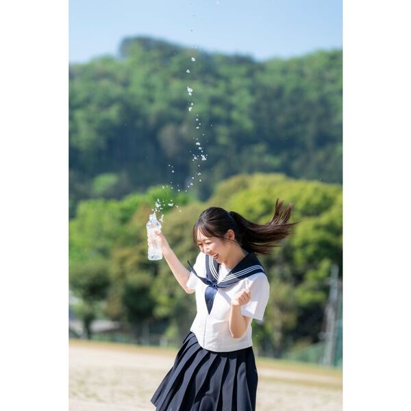 STU48 内海里音 1st写真集 ハートのGPS【セブンネット限定特典：生写真