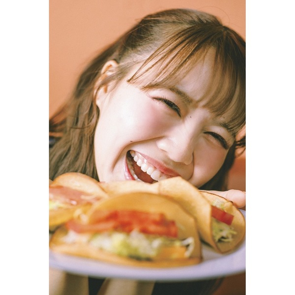 超ときめき 宣伝部 吉川ひより1st写真集【セブンネット限定特典