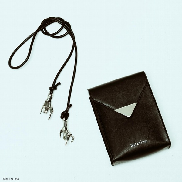hazama 惹きずり込まれる運命のキーホルダー 限定品 - メルカリ