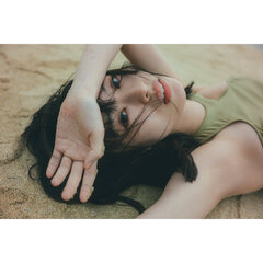 井本彩花2nd写真集（仮）【セブンネット限定：直筆サイン本】