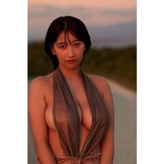 榎原依那2nd写真集